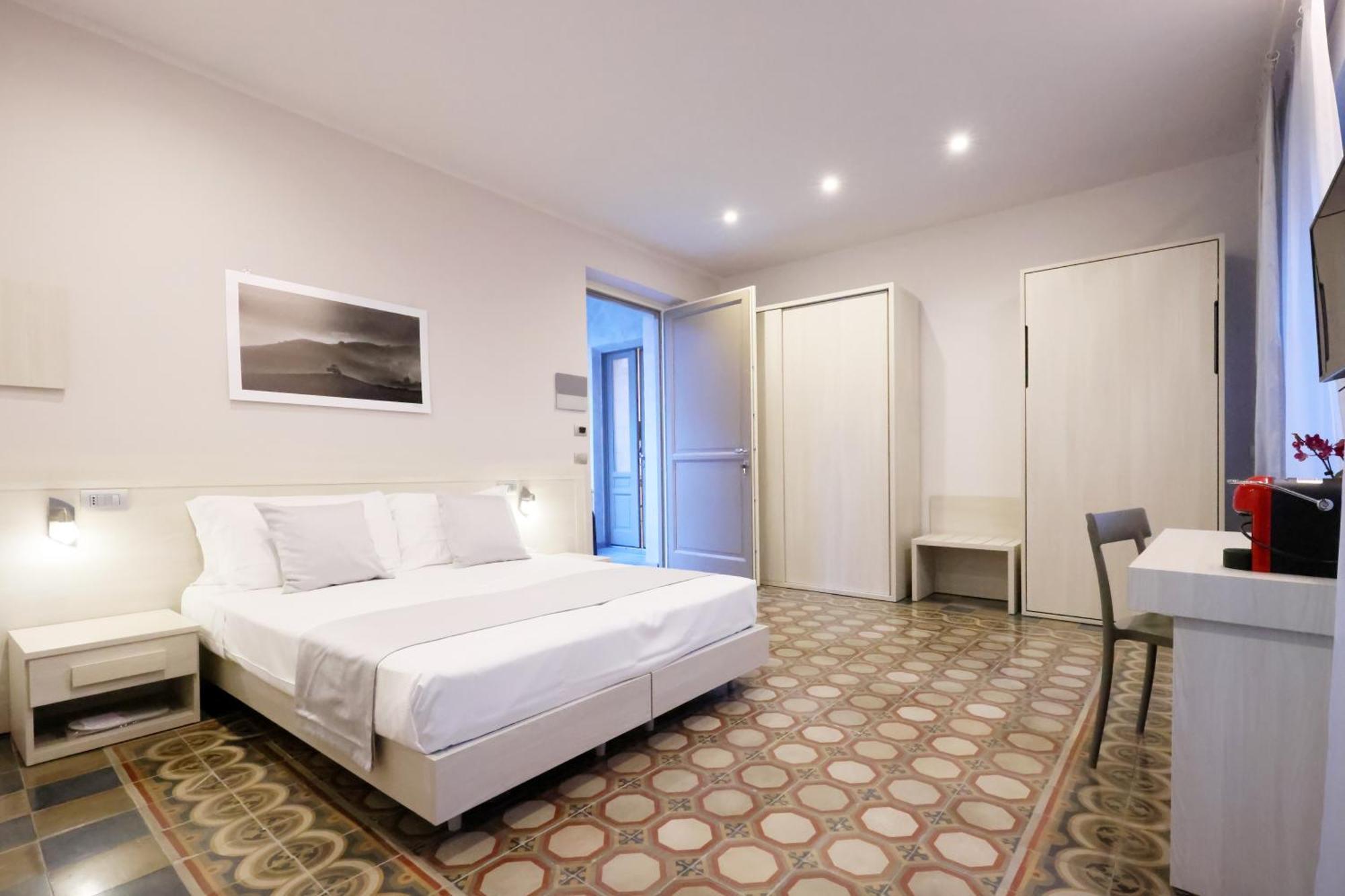 アルバ Palazzo Belli Bed & Breakfast エクステリア 写真