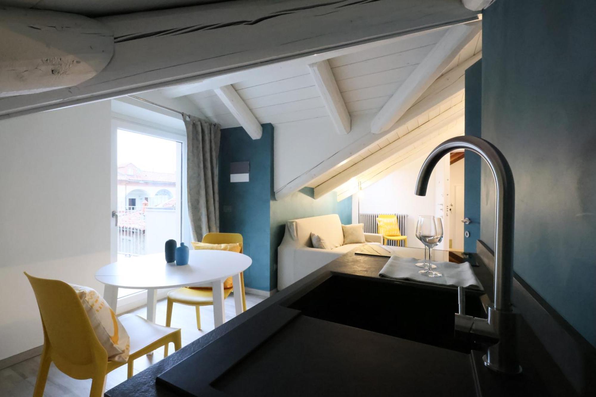 アルバ Palazzo Belli Bed & Breakfast エクステリア 写真